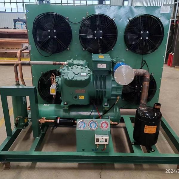 半封闭压缩机组